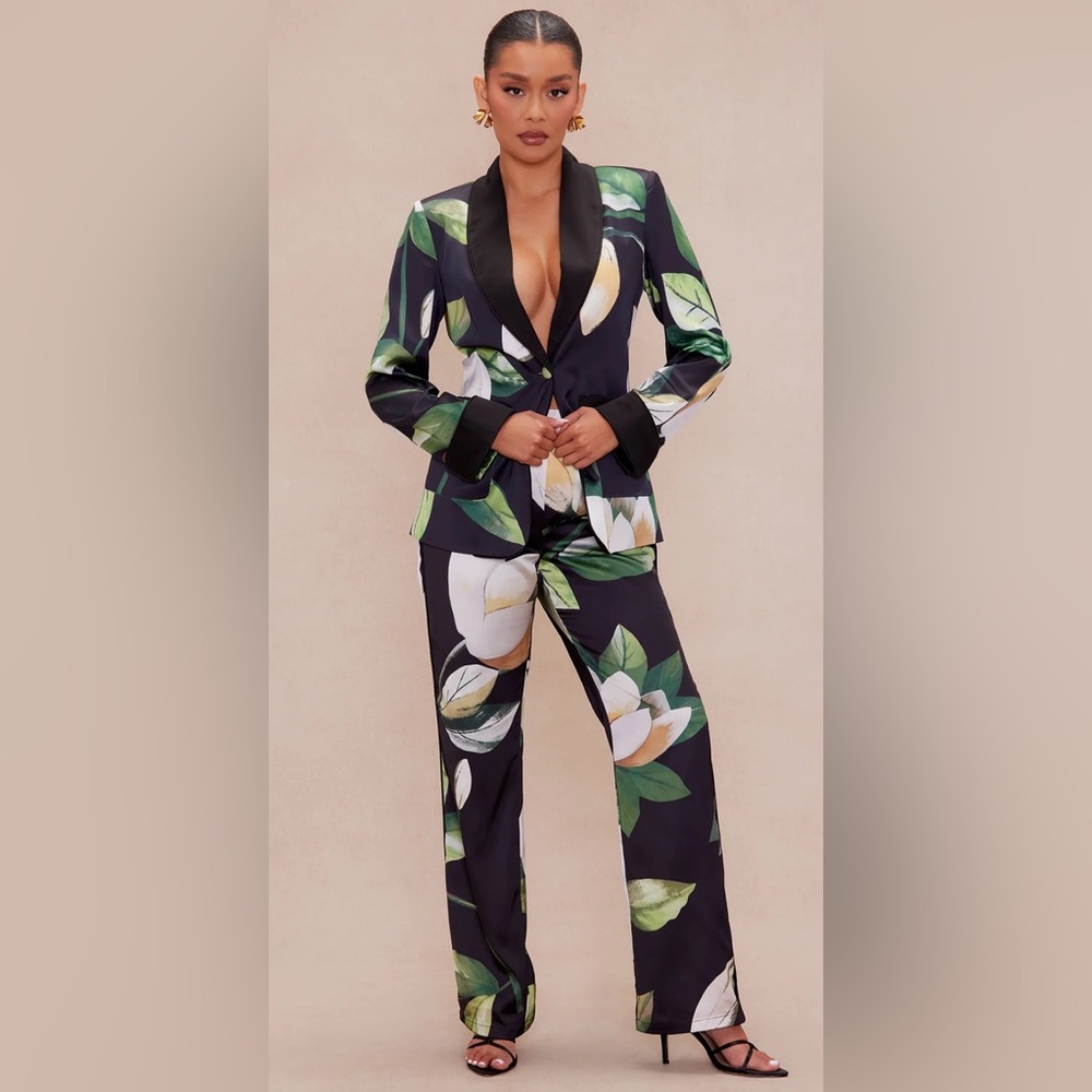NWT Fashion Nova In Season Floral Satin Suit Set
